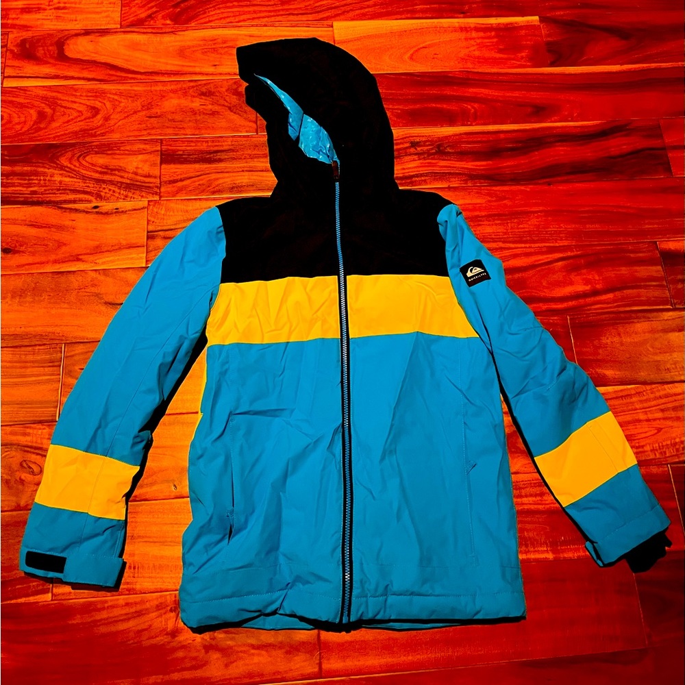 Quiksilver Snowboard/Ski Jacket. Size 15.